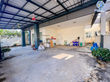 *****บ้านแฝดมือสองนนทบุรี โครงการ คุณาลัย คอร์ทยาร์ด บ้านกล้วย-ไทรน้อย เนื้อที่กว้างขวาง 47.3 ตร.ว. ฟังก์ชัน 3 ห้องนอน 3 ห้องน้ำ 2 ที่จอดรถ บ้านพร้อมอยู่ ต่อเติมโรงจอดรถแล้ว แถมฟรี! 4 เครื่องปรับอากาศ 3 เครื่องทำน้ำอุ่น บนทำเลแห่งการเดินทาง เชื่อมต่อถนนกาญจนาภิเษก ใกล้ทางด่วน "ศรีรัช"