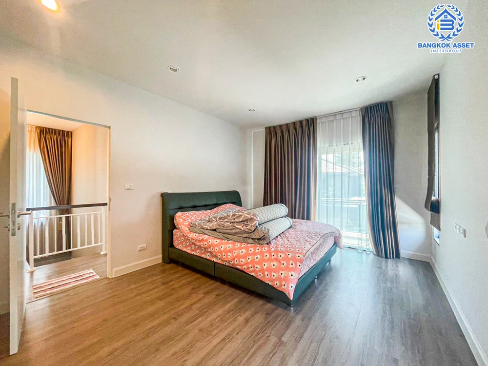 *****บ้านเดี่ยวมือสอง โครงการ สราญสิริ ชัยพฤกษ์-แจ้งวัฒนะ เนื้อที่ 50 ตร.ว. ฟังก์ชัน 4 ห้องนอน 3 ห้องน้ำ 2 ที่จอดรถ บ้านสภาพดี ขายพร้อมเฟอร์นิเจอร์บิ้วท์อิน บนทำเลเดินทางสะดวก ใกล้รถไฟฟ้าสายสีชมพู "สถานีห้าแยกปากเกร็ด" และทางพิเศษอุดรรัถยา