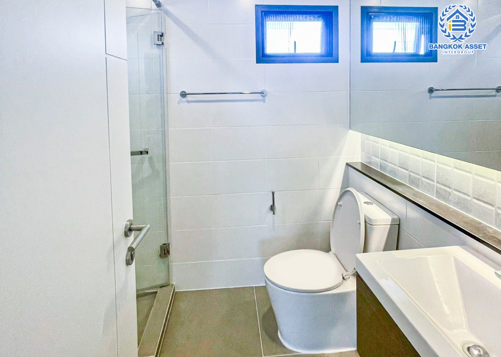 *****บ้านเดี่ยวมือสอง โครงการ สราญสิริ ชัยพฤกษ์-แจ้งวัฒนะ เนื้อที่ 50 ตร.ว. ฟังก์ชัน 4 ห้องนอน 3 ห้องน้ำ 2 ที่จอดรถ บ้านสภาพดี ขายพร้อมเฟอร์นิเจอร์บิ้วท์อิน บนทำเลเดินทางสะดวก ใกล้รถไฟฟ้าสายสีชมพู "สถานีห้าแยกปากเกร็ด" และทางพิเศษอุดรรัถยา