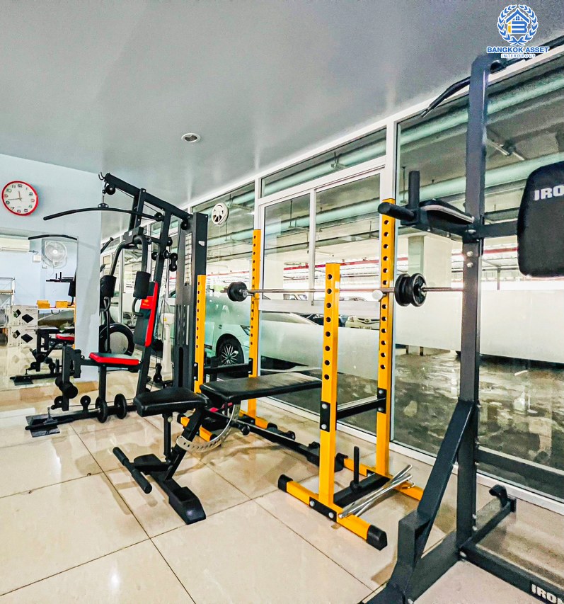 *****คอนโดมิเนียมมือสองนนทบุรี โครงการ เดอะคลิสตัล คอนโด ติวานนท์ เนื้อที่กว้าง 29.56 ตร.ว. ฟังก์ชัน 1 ห้องนอน 1 ห้องน้ำ 1 ที่จอดรถ ห้อง Studio กว้างขวาง บนทำเลเยี่ยมสุดๆ ถึงรถไฟฟ้าสายสีม่วง "สถานีศูนย์ราชการนนทบุรี" ได้ภายใน 5 นาทีเท่านั้น!! แถมราคาถูกสุดในย่าน