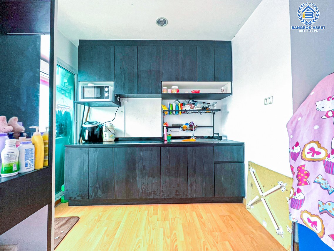 *****คอนโดมิเนียมมือสองนนทบุรี โครงการ เดอะคลิสตัล คอนโด ติวานนท์ เนื้อที่กว้าง 29.56 ตร.ว. ฟังก์ชัน 1 ห้องนอน 1 ห้องน้ำ 1 ที่จอดรถ ห้อง Studio กว้างขวาง บนทำเลเยี่ยมสุดๆ ถึงรถไฟฟ้าสายสีม่วง "สถานีศูนย์ราชการนนทบุรี" ได้ภายใน 5 นาทีเท่านั้น!! แถมราคาถูกสุดในย่าน