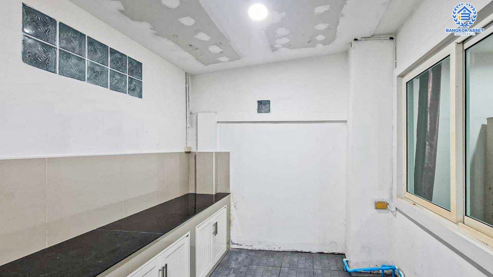 *****ทาวน์เฮ้าส์มือสอง สุขนิเวศน์9 บางใหญ่ เนื้อที่ 25.50 ตร.ว. ฟังก์ชัน 3 ห้องนอน 3 ห้องน้ำ 2 ที่จอดรถ บ้านรีโนเวทใหม่ทั้งหลัง ฟรี! เครื่องปรับอากาศ บนทำเลแห่งการเดินทาง เชื่อมต่อถนนกาญจนาภิเษก ใกล้เซ็นทรัลพลาซ่าเวสต์เกต และรถไฟฟ้าสายสีม่วง "สถานีคลองบางไผ่"