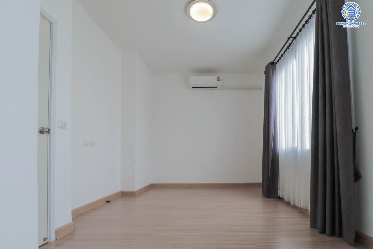 *****ทาวน์เฮ้าส์มือสองนนทบุรี โครงการ กัสโต้ วงแหวน-พระราม 5 เนื้อที่กว้าง 18.5 ตร.ว. ฟังก์ชัน 3 ห้องนอน 2 ห้องน้ำ 2 ที่จอดรถ บ้านพร้อมเข้าอยู่ แถมฟรี! 2 เครื่องปรับอากาศ บนทำเลเยี่ยม เชื่อมต่อหลายเส้นทาง เพียง 12 นาทีก็ถึงรถไฟฟ้าสายสีม่วง "สถานีสามแยกบางใหญ่" จองเลย!