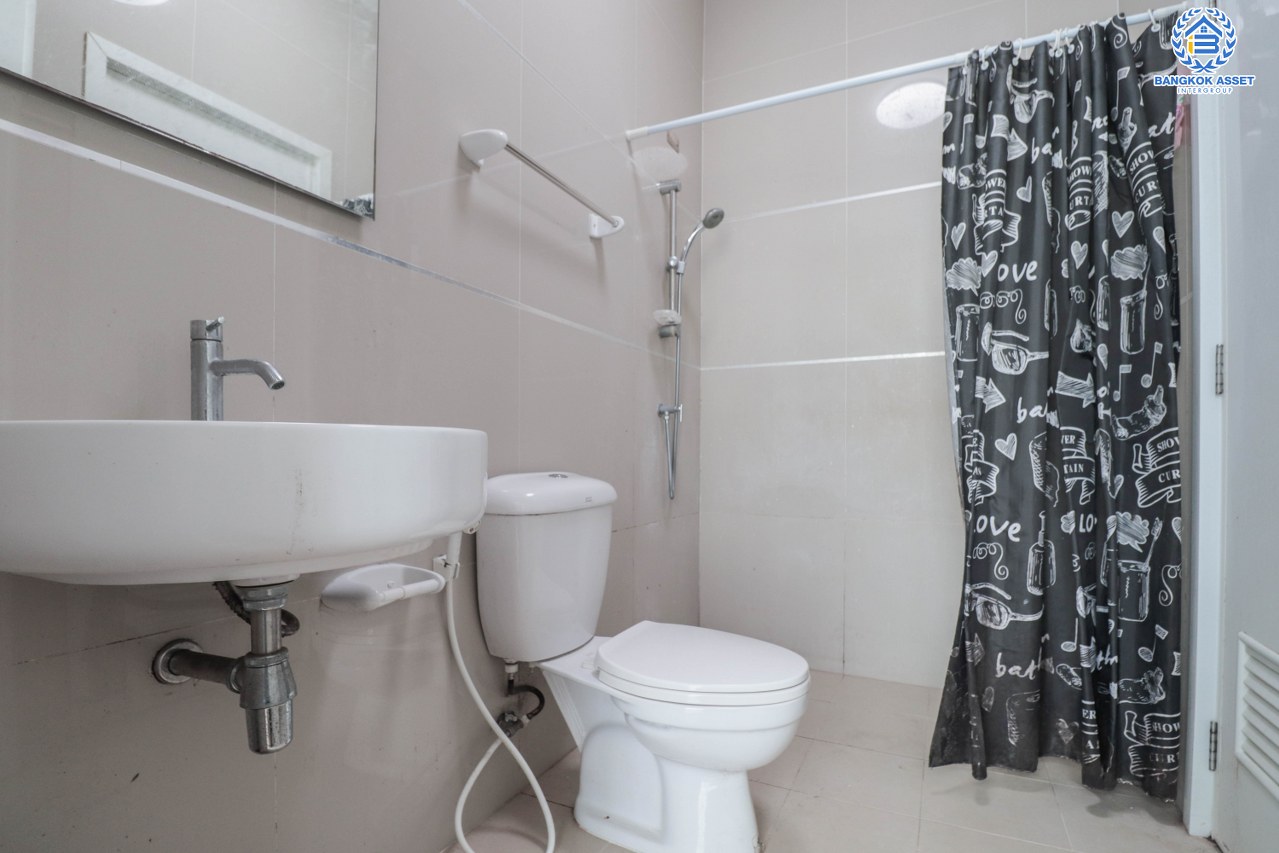 *****ทาวน์เฮ้าส์มือสองนนทบุรี โครงการ กัสโต้ วงแหวน-พระราม 5 เนื้อที่กว้าง 18.5 ตร.ว. ฟังก์ชัน 3 ห้องนอน 2 ห้องน้ำ 2 ที่จอดรถ บ้านพร้อมเข้าอยู่ แถมฟรี! 2 เครื่องปรับอากาศ บนทำเลเยี่ยม เชื่อมต่อหลายเส้นทาง เพียง 12 นาทีก็ถึงรถไฟฟ้าสายสีม่วง "สถานีสามแยกบางใหญ่" จองเลย!