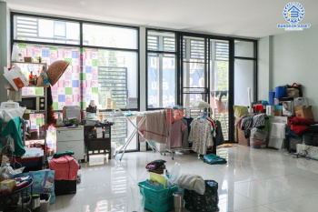 *****ทาวน์โฮมมือสอง โครงการ เนอวานา แอทเวิร์ค พระราม9-รามคำแหง เนื้อที่ 21.60 ตร.ว. ฟังก์ชัน 2 ห้องนอน 5 ห้องน้ำ 2 ที่จอดรถ โฮมออฟฟิศที่ตอบโจทย์ไลฟ์สไตล์คนเมืองมากที่สุด บนทำเลศักยภาพ เชื่อมต่อถนนรามคำแหง ใกล้รถไฟฟ้าแอร์พอร์ตเรลลิงก์  "สถานีรามคำแหง"  และจุดขึ้นทางด่วน "ศรีนครินทร์"