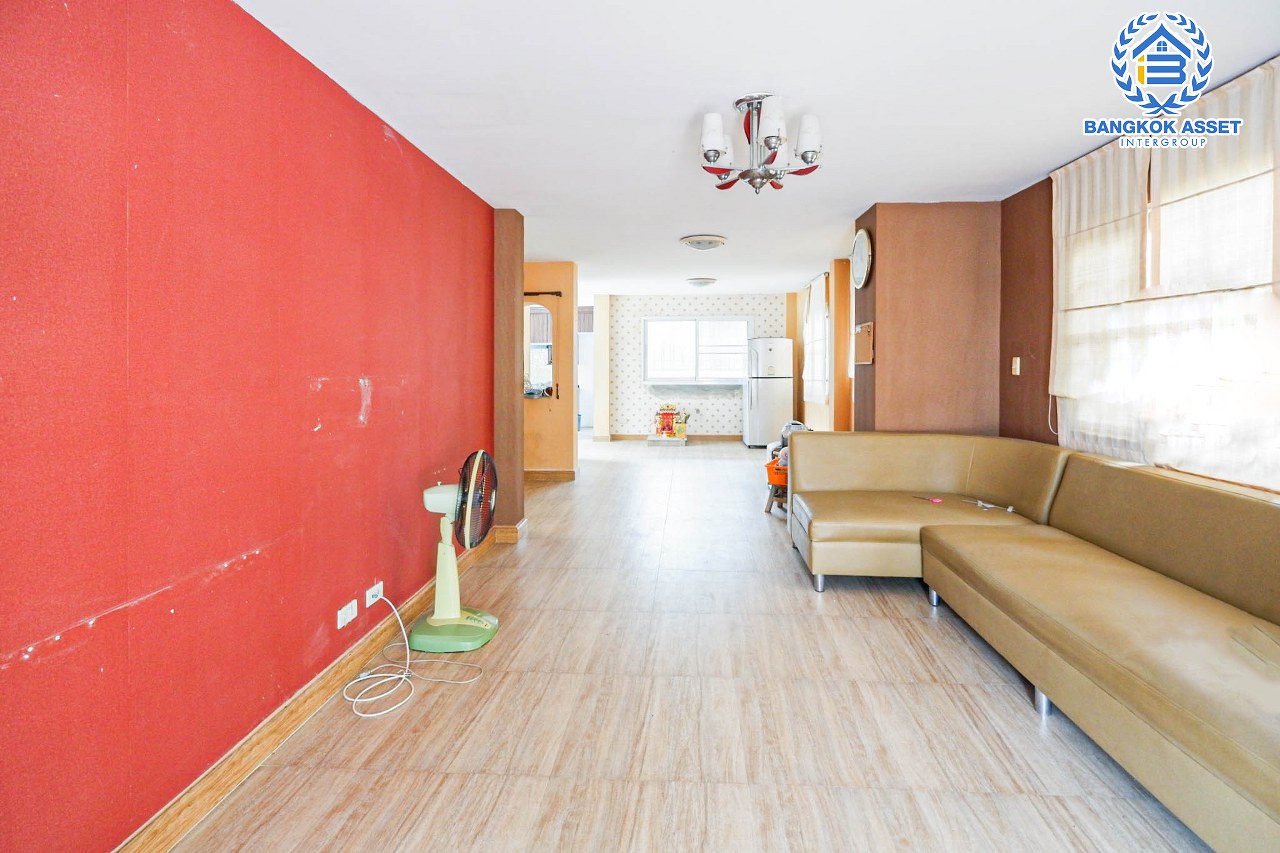 *****บ้านเดี่ยวมือสองปทุมธานี โครงการ มณีรินทร์ แลค&พาร์ค ราชพฤกษ์-ติวานนท์ เนื้อที่กว้างขวางถึง 61.1 ตร.ว. ฟังก์ชัน 3 ห้องนอน 3 ห้องน้ำ 4 ที่จอดรถ บนทำเลแห่งการเดินทาง เชื่อมต่อถนน 345, ถนนราชพฤกษ์, ถนนศรีสมาน ใกล้ทางด่วน "ศรีสมาน" และโรบินสัน ศรีสมาน