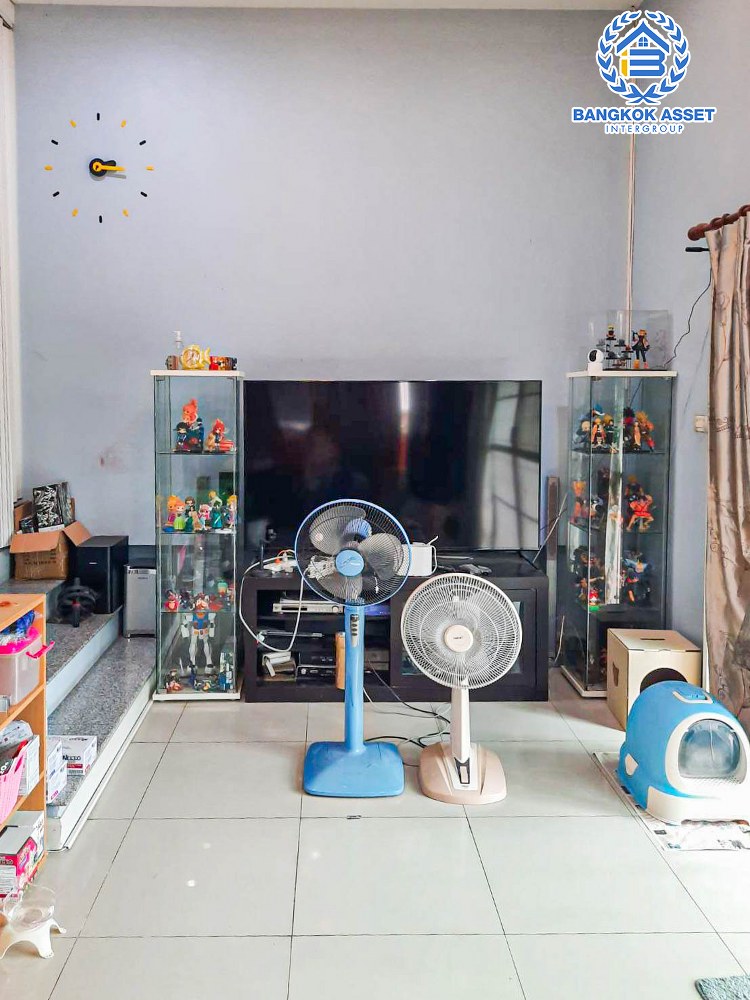 *****บ้านแฝดมือสอง ซอยอิสรภาพ47 เนื้อที่กว้าง 48 ตร.ว. ฟังก์ชัน 3 ห้องนอน 2 ห้องน้ำ 1 ที่จอดรถ บ้านชั้นเดียวพื้นที่กว้าง ให้ความรู้สึกเหมือนบ้านเดี่ยว ทำเลเดินทางสะดวก เชื่อมต่อถนนอิสรภาพ, ถนนสุทธาวาส เพียง 10นาที ถึง MRT สายสีน้ำเงิน "สถานีบางขุนนนท์" จองด่วน!