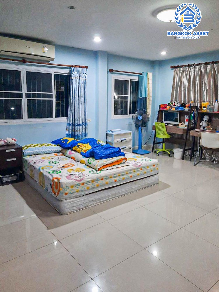 *****บ้านแฝดมือสอง ซอยอิสรภาพ47 เนื้อที่กว้าง 48 ตร.ว. ฟังก์ชัน 3 ห้องนอน 2 ห้องน้ำ 1 ที่จอดรถ บ้านชั้นเดียวพื้นที่กว้าง ให้ความรู้สึกเหมือนบ้านเดี่ยว ทำเลเดินทางสะดวก เชื่อมต่อถนนอิสรภาพ, ถนนสุทธาวาส เพียง 10นาที ถึง MRT สายสีน้ำเงิน "สถานีบางขุนนนท์" จองด่วน!