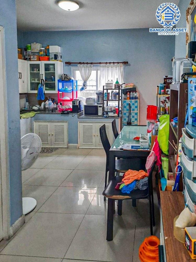 *****บ้านแฝดมือสอง ซอยอิสรภาพ47 เนื้อที่กว้าง 48 ตร.ว. ฟังก์ชัน 3 ห้องนอน 2 ห้องน้ำ 1 ที่จอดรถ บ้านชั้นเดียวพื้นที่กว้าง ให้ความรู้สึกเหมือนบ้านเดี่ยว ทำเลเดินทางสะดวก เชื่อมต่อถนนอิสรภาพ, ถนนสุทธาวาส เพียง 10นาที ถึง MRT สายสีน้ำเงิน "สถานีบางขุนนนท์" จองด่วน!