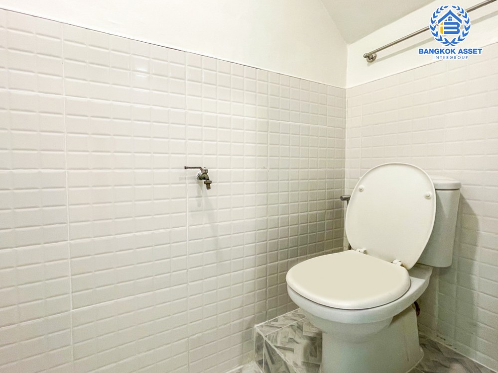 *****ทาวน์เฮ้าส์มือสอง โครงการ บางใหญ่ซิตี้ กาญจนาภิเษก เนื้อที่ 16 ตร.ว. ฟังก์ชัน 2 ห้องนอน 2 ห้องน้ำ ตกแต่งใหม่ทั้งหลัง พร้อมเข้าอยู่ ทำเลเดินทางสะดวก ใกล้เซ็นทรัลเวสต์เกต และรถไฟฟ้าสถานีสายสีม่วง "ตลาดบางใหญ่" และจุดขึ้นทางด่วน "ศรีรัช" ราคาคุ้มค่าที่สุดในย่าน!