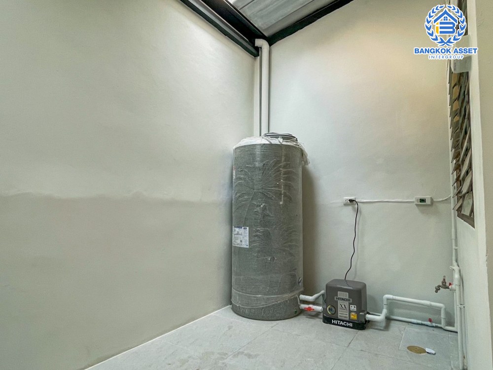 *****ทาวน์เฮ้าส์มือสอง โครงการ บางใหญ่ซิตี้ กาญจนาภิเษก เนื้อที่ 16 ตร.ว. ฟังก์ชัน 2 ห้องนอน 2 ห้องน้ำ ตกแต่งใหม่ทั้งหลัง พร้อมเข้าอยู่ ทำเลเดินทางสะดวก ใกล้เซ็นทรัลเวสต์เกต และรถไฟฟ้าสถานีสายสีม่วง "ตลาดบางใหญ่" และจุดขึ้นทางด่วน "ศรีรัช" ราคาคุ้มค่าที่สุดในย่าน!