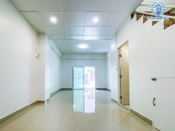 *****ทาวน์เฮ้าส์มือสอง โครงการ บางใหญ่ซิตี้ กาญจนาภิเษก เนื้อที่ 16 ตร.ว. ฟังก์ชัน 2 ห้องนอน 2 ห้องน้ำ ตกแต่งใหม่ทั้งหลัง พร้อมเข้าอยู่ ทำเลเดินทางสะดวก ใกล้เซ็นทรัลเวสต์เกต และรถไฟฟ้าสถานีสายสีม่วง "ตลาดบางใหญ่" และจุดขึ้นทางด่วน "ศรีรัช" ราคาคุ้มค่าที่สุดในย่าน!