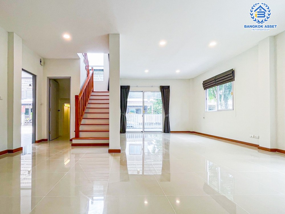 *****บ้านเดี่ยวมือสอง โครงการ คาซ่าเพรสโต้ ราชพฤกษ์-แจ้งวัฒนะ เนื้อที่ 59.10 ตร.ว. ฟังก์ชัน 3 ห้องนอน 3 ห้องน้ำ 2 ที่จอดรถ พื้นที่ใช้สอยกว้างรองรับทุกการใช้งาน ตกแต่งใหม่ทั้งหลัง ทำเลเดินทางสะดวก เชื่อมต่อถนนราชพฤกษ์ ใกล้รถไฟฟ้าสถานีสายสีม่วง "สถานีบางรักน้อยท่าอิฐ" และจุดขึ้นทางด่วน "งามวงศ์วาน"