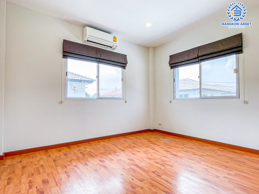 *****บ้านเดี่ยวมือสอง โครงการ คาซ่าเพรสโต้ ราชพฤกษ์-แจ้งวัฒนะ เนื้อที่ 59.10 ตร.ว. ฟังก์ชัน 3 ห้องนอน 3 ห้องน้ำ 2 ที่จอดรถ พื้นที่ใช้สอยกว้างรองรับทุกการใช้งาน ตกแต่งใหม่ทั้งหลัง ทำเลเดินทางสะดวก เชื่อมต่อถนนราชพฤกษ์ ใกล้รถไฟฟ้าสถานีสายสีม่วง "สถานีบางรักน้อยท่าอิฐ" และจุดขึ้นทางด่วน "งามวงศ์วาน"