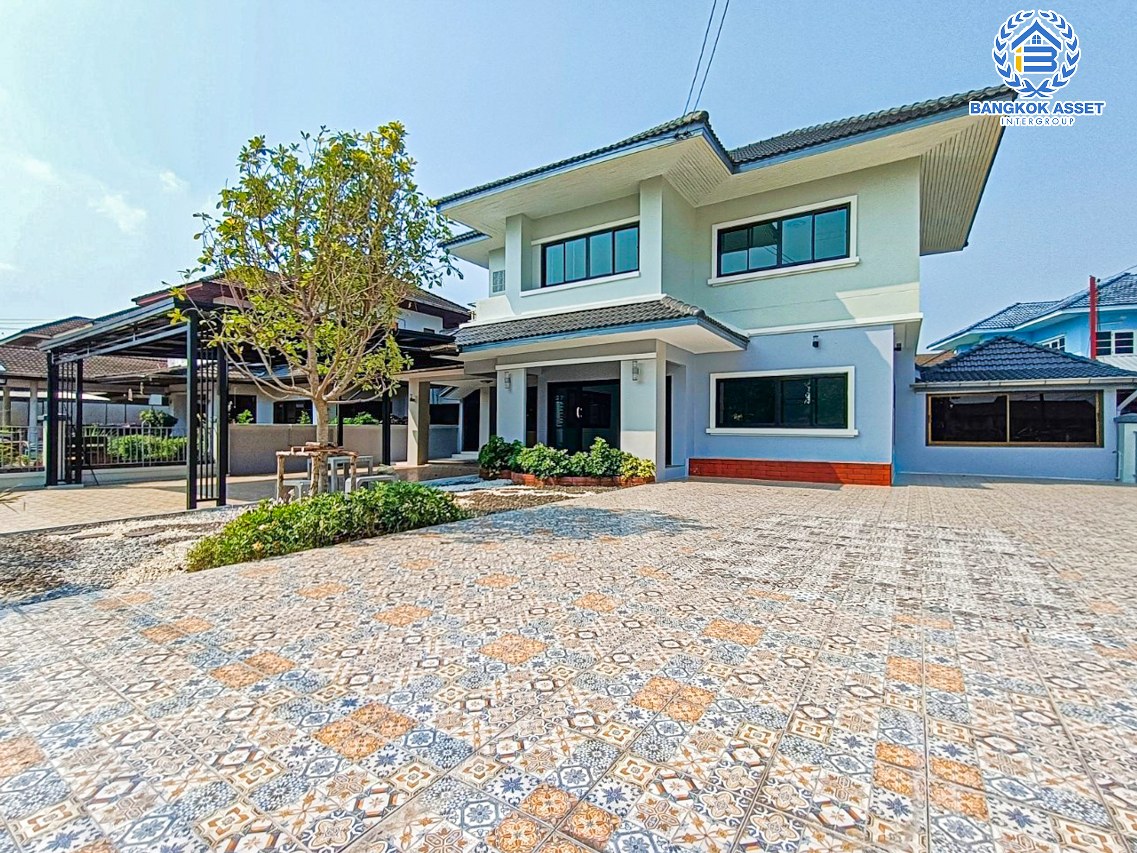 *****บ้านเดี่ยวมือสองนนทบุรี หมู่บ้าน พัชรวิลล์ บางกรวย-ไทรน้อย หลังมุม! เนื้อที่กว้างมากถึง 129.4 ตร.ว. ฟังก์ชัน 5 ห้องนอน 5 ห้องน้ำ 4 ที่จอดรถ บ้านเนื้อที่เยอะมาก สภาพดี บนทำเลติดถนนบางกรวย-ไทรน้อย ถึงรถไฟฟ้าสายสีม่วง "สถานีบางพลู" เพียง 6 นาทีเท่านั้น และทางด่วน "ศรีรัช"