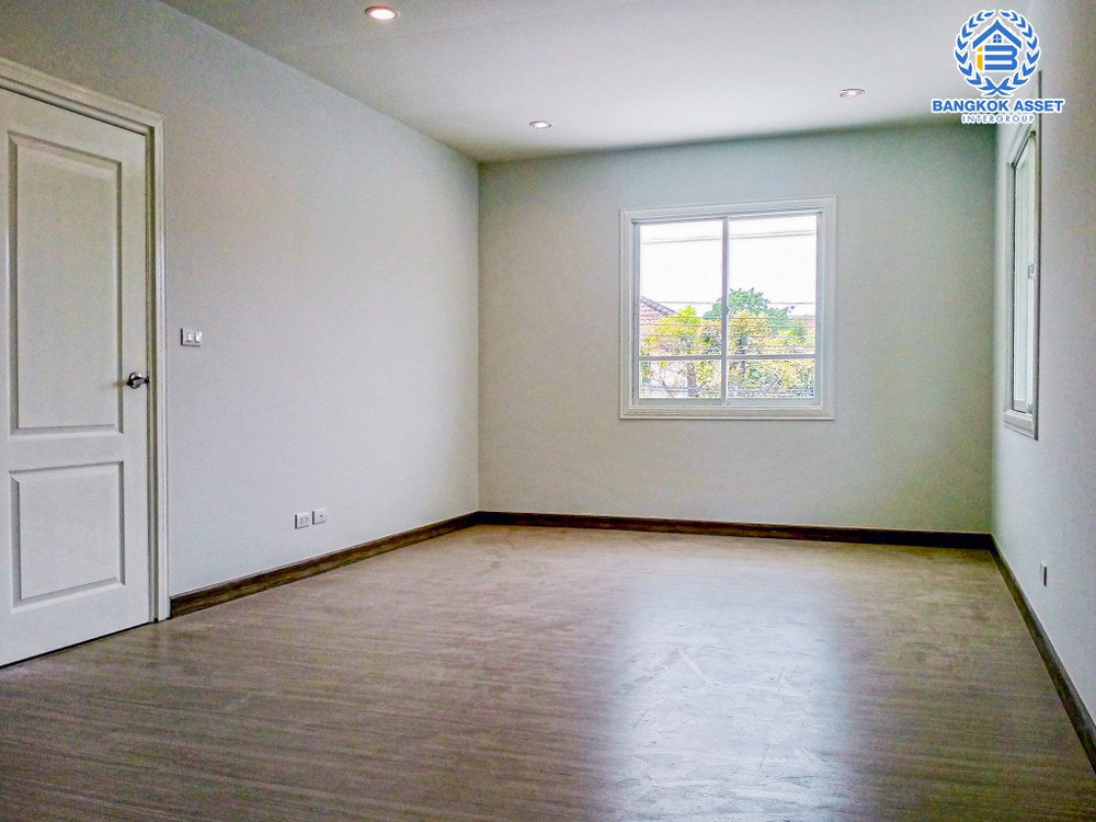 *****บ้านเดี่ยวมือสอง โครงการ โฮมเพลส เดอะพาร์ค บางกรวย-ไทรน้อย เนื้อที่ 56 ตร.ว. ฟังก์ชัน 3 ห้องนอน 2 ห้องน้ำ 2 ที่จอดรถ รีโนเวทใหม่พร้อมอยู่ มีความเป็นส่วนตัว เข้า-ออกได้หลายเส้นทาง ทั้งถนนรัตนาธิเบศร์ ถนนบางกรวย-ไทรน้อย ถนนกาญจนาภิเษก ใกล้รถไฟฟ้าสายสีม่วง "สถานีบางพลู" จองเลย!