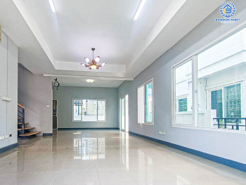 *****บ้านแฝดมือสองนนทบุรี โครงการ เพอร์เฟคพาร์ค พระราม5-บางใหญ่ เนื้อที่กว้าง 36 ตร.ว. ฟังก์ชัน 3 ห้องนอน 2 ห้องน้ำ 2 ที่จอดรถ บ้านสภาพสวย พร้อมเข้าอยู่ บนทำเลเยี่ยม เชื่อมต่อ ถนนกาญจนาภิเษก ใกล้รถไฟฟ้าสายสีม่วง "สถานีตลาดบางใหญ่" เพียง 15 นาที และยังใกล้ทางด่วน "ศรีรัช"