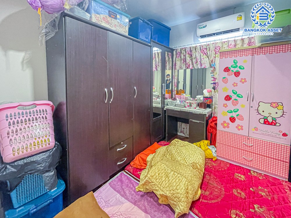 *****ทาวน์เฮ้าส์มือสอง โครงการ เปี่ยมสุข รัตนาธิเบศร์34 เนื้อที่ 26.30 ตร.ว พร้อมฟังก์ชัน 3 ห้องนอน 2 ห้องน้ำ 1 ที่จอดรถ บ้านสไตล์โมเดิร์น ทำเลเดินทางสะดวก เชื่อมต่อถนนรัตนาธิเบศร์ ถนนสนามบินน้ำ ใกล้โครงการรถไฟฟ้าสายสีม่วง "สถานีสะพานพระนั่งเกล้า" และทางด่วน "งามวงศ์วาน"