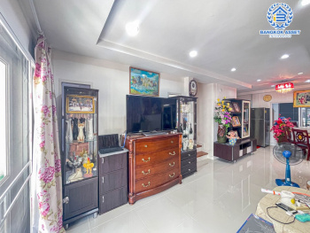 *****ทาวน์เฮ้าส์มือสอง โครงการ เปี่ยมสุข รัตนาธิเบศร์34 เนื้อที่ 26.30 ตร.ว พร้อมฟังก์ชัน 3 ห้องนอน 2 ห้องน้ำ 1 ที่จอดรถ บ้านสไตล์โมเดิร์น ทำเลเดินทางสะดวก เชื่อมต่อถนนรัตนาธิเบศร์ ถนนสนามบินน้ำ ใกล้โครงการรถไฟฟ้าสายสีม่วง "สถานีสะพานพระนั่งเกล้า" และทางด่วน "งามวงศ์วาน"