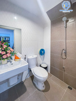 *****ทาวน์เฮ้าส์มือสอง โครงการ เปี่ยมสุข รัตนาธิเบศร์34 เนื้อที่ 26.30 ตร.ว พร้อมฟังก์ชัน 3 ห้องนอน 2 ห้องน้ำ 1 ที่จอดรถ บ้านสไตล์โมเดิร์น ทำเลเดินทางสะดวก เชื่อมต่อถนนรัตนาธิเบศร์ ถนนสนามบินน้ำ ใกล้โครงการรถไฟฟ้าสายสีม่วง "สถานีสะพานพระนั่งเกล้า" และทางด่วน "งามวงศ์วาน"