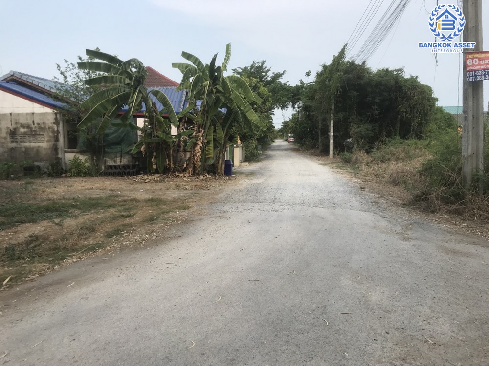 *****ที่ดินเปล่าโซนนนทบุรี ซอยวัดลาดปลาดุก เนื้อที่กว้าง 40 ตร.ว. บรรยากาศดีใกล้ชิดธรรมชาติ ตั้งบนทำเลศักยภาพใกล้ศูนย์การค้าหลายแห่ง การเดินทางสะดวกสบาย เชื่อมต่อถนนกาจนาภิเษก ถนนชัยพฤกษ์ ใกล้โครงการรถไฟฟ้าสายสีม่วง "สถานีคลองบางไผ่"