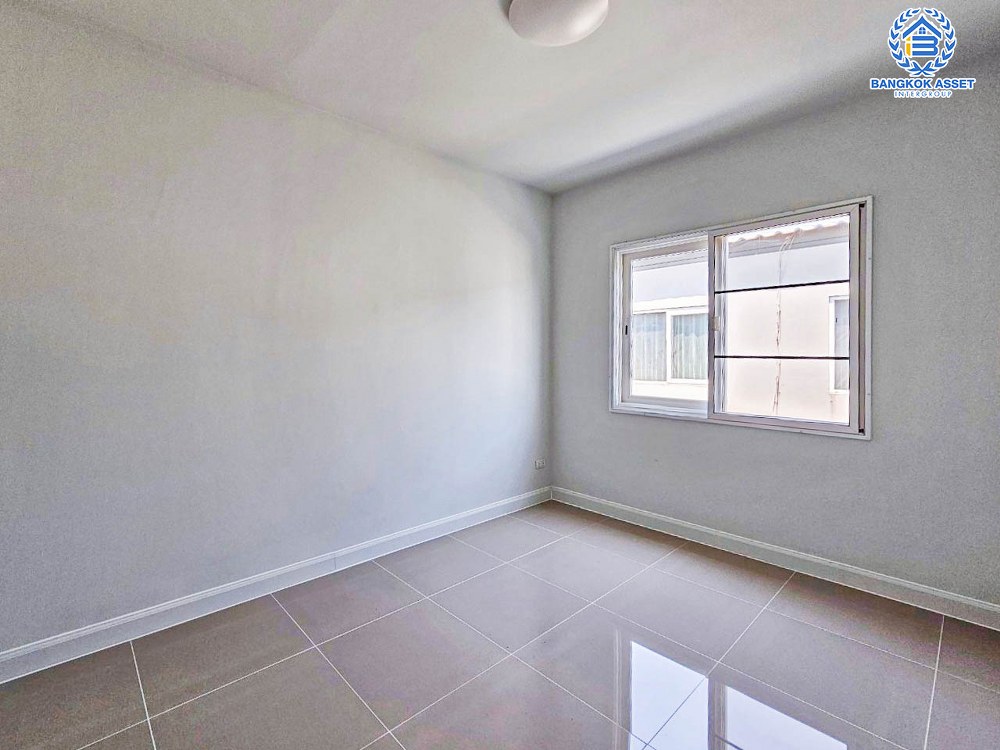 *****ทาวน์เฮ้าส์มือสอง โครงการ อารียา คัลเลอร์ กาญจนา-ราชพฤกษ์ เนื้อที่ 30 ตร.ว. ฟังก์ชัน 4 ห้องนอน 2 ห้องน้ำ 2 ที่จอดรถ แถมฟรี! เครื่องปรับอากาศ บนทำเลเดินทางสะดวก เชื่อมต่อถนนชัยพฤกษ์ ถนนกาญจนาภิเษก ถนนบางกรวย-ไทรน้อย ใกล้รถไฟฟ้าสายสีม่วง "สถานีคลองบางไผ่" จองเลย