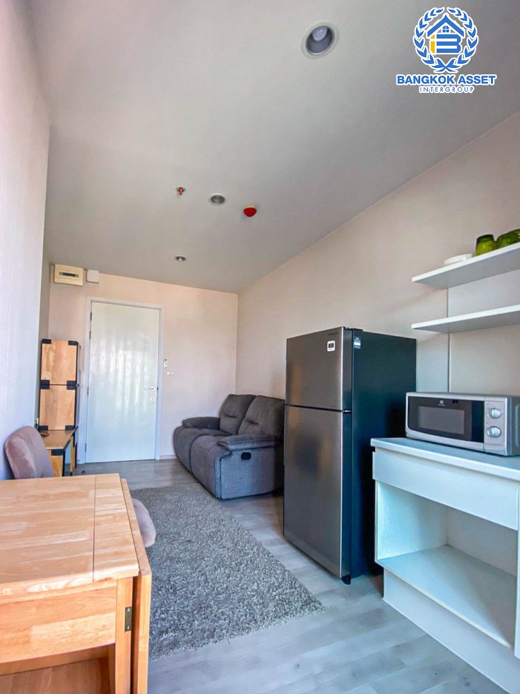 คอนโดมิเนียมมือสองนนทบุรี โครงการ พลัมคอนโด เซ็นทรัล-สเตชั่น ห้องมุม! เนื้อที่ 26.49 ตร.ว. ฟังก์ชัน 1 ห้องนอน 1 ห้องน้ำ 1 ที่จอดรถ ห้องสภาพดี พร้อมของแถม บนทำเลเยี่ยม ติดเซ็นทรัล เวสต์เกต เชื่อมต่อถนนรัตนาธิเบศร์ 800 เมตรถึงรถไฟฟ้าสายสีม่วง "สถานีตลาดบางใหญ่" ใกล้ทางด่วน "กาญจนาภิเษก"...