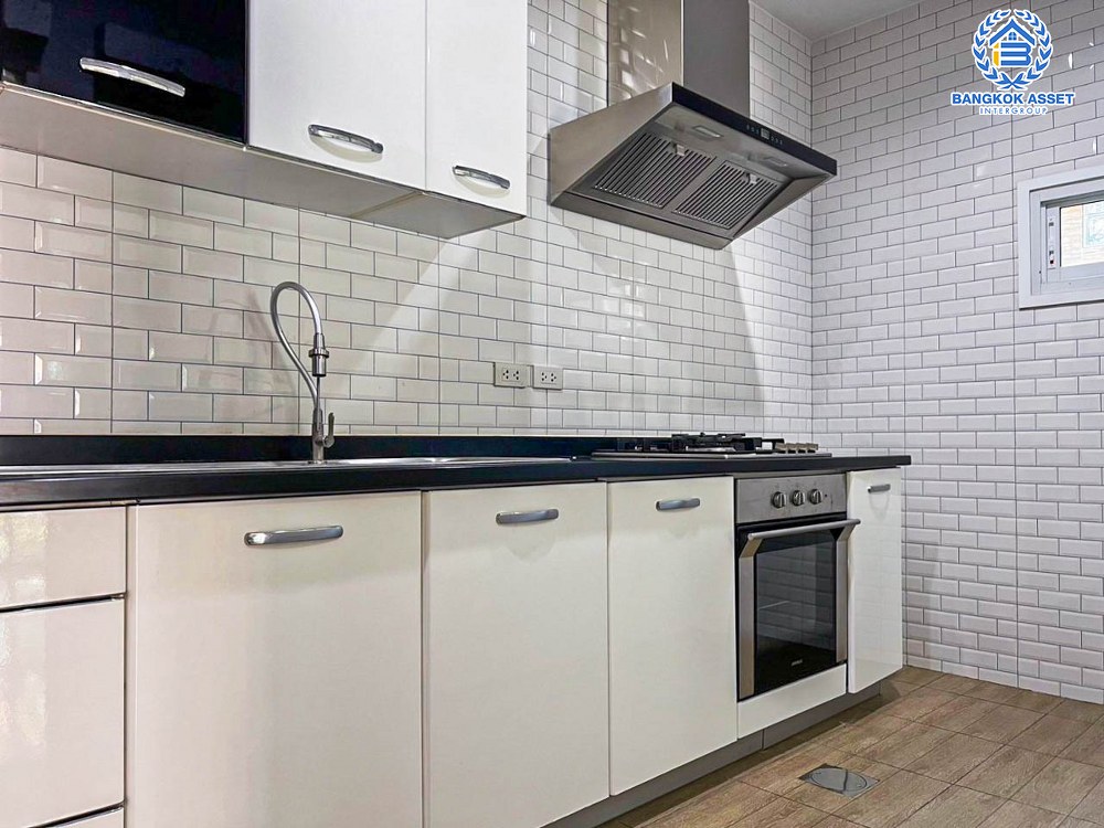 ทาวน์เฮ้าส์มือสองกรุงเทพมหานคร โครงการ เดอะพลีโน่ เอกชัย-กาญจนาภิเษก เนื้อที่กว้าง 20.6 ตร.ว. ฟังก์ชัน 3 ห้องนอน 2 ห้องน้ำ 2 ที่จอดรถ บ้านสภาพดี พร้อมอยู่ บนทำเลเดินทางสะดวก ติด ถนนเอกชัย เชื่อมต่อ ถนนกาญจนาภิเษก, ถนนพระราม 2