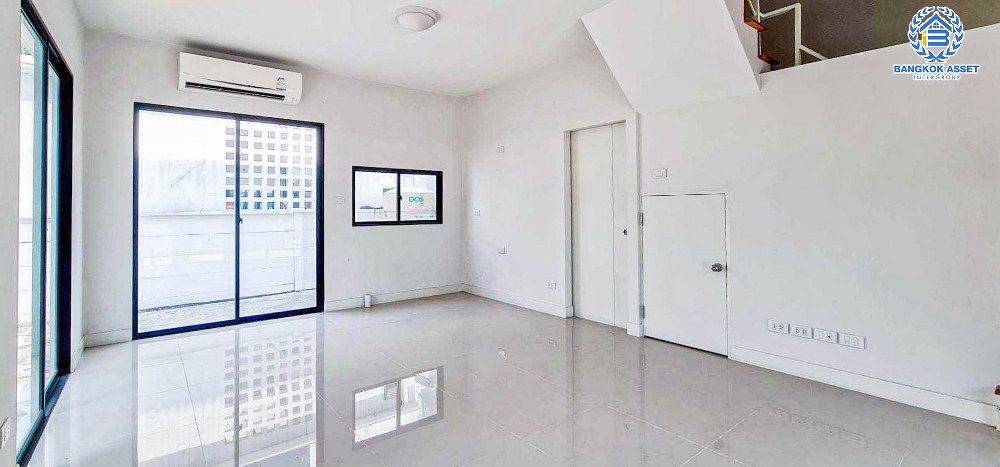 *****ทาวน์โฮม 3 ชั้นมือสอง โครงการ บ้านกลางเมือง ราชพฤกษ์-รัตนาธิเบศร์ หลังมุม บ้านสวยพร้อมเข้าอยู่ เนื้อที่ 25.6 ตร.ว. ฟังก์ชัน 3 ห้องนอน 3 ห้องน้ำ 2 ที่จอดรถ แถมฟรี !! เครื่องปรับอากาศ เชื่อมต่อถนนงามวงศ์วาน, ถนนรัตนาธิเบศร์ ใกล้รถไฟฟ้าสายสีม่วง "สถานีบางรักใหญ่"