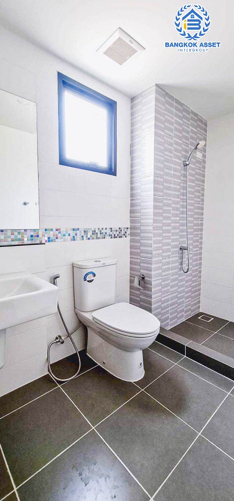 *****ทาวน์โฮม 3 ชั้นมือสอง โครงการ บ้านกลางเมือง ราชพฤกษ์-รัตนาธิเบศร์ หลังมุม บ้านสวยพร้อมเข้าอยู่ เนื้อที่ 25.6 ตร.ว. ฟังก์ชัน 3 ห้องนอน 3 ห้องน้ำ 2 ที่จอดรถ แถมฟรี !! เครื่องปรับอากาศ เชื่อมต่อถนนงามวงศ์วาน, ถนนรัตนาธิเบศร์ ใกล้รถไฟฟ้าสายสีม่วง "สถานีบางรักใหญ่"