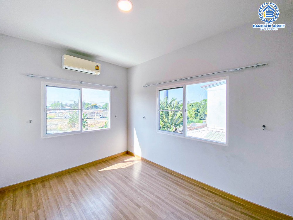 *****ทาวน์เฮ้าส์มือสอง โครงการ คาซ่าวอเตอร์ไซด์ พระราม5 หลังมุม เนื้อที่กว้าง 29.80 ตร.ว. ฟังก์ชัน 4 ห้องนอน 3 ห้องน้ำ 2 ที่จอดรถ บ้านกว้างขวาง ตกแต่งสวย พร้อมเข้าอยู่ได้ทันที แถมฟรี! เครื่องปรับอากาศ บนทำเลแห่งการเดินทาง ใกล้โครงการรถไฟฟ้าสายสีม่วง "สถานีแยกติวานนท์"