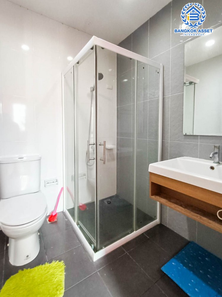 ทาวน์เฮ้าส์มือสอง โครงการ พฤกษาไพร์ม สถานีรถไฟฟ้าบางพลู-ราชพฤกษ์ เนื้อที่เกือบ 17.80 ตร.ว. ฟังก์ชัน 3 ห้องนอน 2 ห้องน้ำ 1 ที่จอดรถ ภายในสภาพดีมาก แถมฟรี! เครื่องปรับอากาศ บนทำเลเดินทางสะดวก ใกล้รถไฟฟ้าสายสีม่วง "สถานีบางพลู" และจุดขึ้นทางด่วน "ศรีรัช"