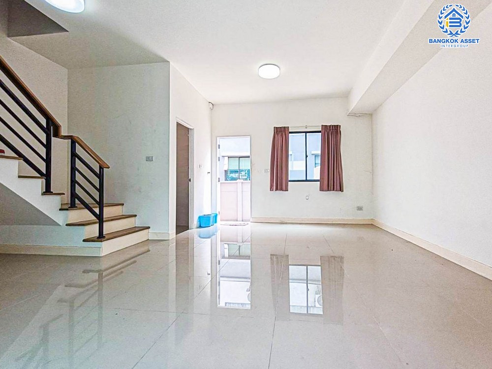 *****ทาวน์เฮ้าส์มือสอง โครงการ พลีโน่ ราชพฤกษ์ เนื้อที่ 17.50 ตร.ว. ฟังก์ชัน 3 ห้องนอน 2 ห้องน้ำ 2 ที่จอดรถ สภาพดีเยี่ยม แถมฟรี! เครื่องปรับอากาศ การเดินทางง่าย เชื่อมต่อหลากหลายเส้นทาง ทั้งถนนบางกรวย-ไทรน้อย ถนนนครอินทร์ ถนนราชพฤกษ์ ใกล้รถไฟฟ้าสายสีม่วง "สถานีบางรักใหญ่" และจุดขึ้นทางด่วน "ศรีรัช"