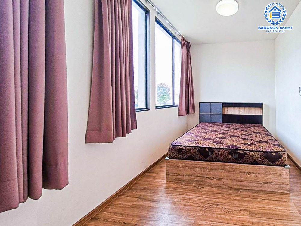 *****ทาวน์เฮ้าส์มือสอง โครงการ พลีโน่ ราชพฤกษ์ เนื้อที่ 17.50 ตร.ว. ฟังก์ชัน 3 ห้องนอน 2 ห้องน้ำ 2 ที่จอดรถ สภาพดีเยี่ยม แถมฟรี! เครื่องปรับอากาศ การเดินทางง่าย เชื่อมต่อหลากหลายเส้นทาง ทั้งถนนบางกรวย-ไทรน้อย ถนนนครอินทร์ ถนนราชพฤกษ์ ใกล้รถไฟฟ้าสายสีม่วง "สถานีบางรักใหญ่" และจุดขึ้นทางด่วน "ศรีรัช"