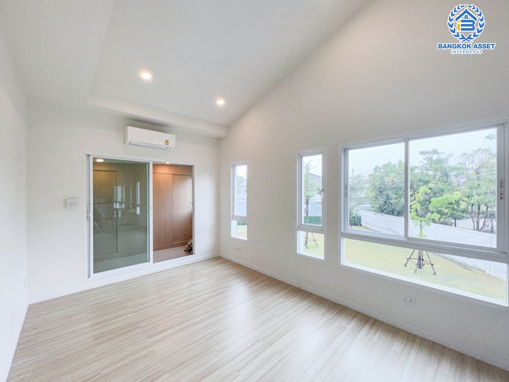 *****บ้านแฝดมือสอง โครงการ เพอร์เฟคพาร์ค ชัยพฤกษ์-แจ้งวัฒนะ หลังมุม เนื้อที่ 44.1 ตร.ว. ฟังก์ชัน 3 ห้องนอน 3 ห้องน้ำ 2 ที่จอดรถ บ้านสวยพร้อมอยู่ บรรยากาศโครงการเป็นส่วนตัว บนทำเลศักยภาพเชื่อมต่อแจ้งวัฒนะ ใช้เวลาเพียง 5 นาทีก็ถึงรถไฟฟ้าสายสีชมพู "สถานีปากเกร็ด"และทางด่วน "ศรีรัช"