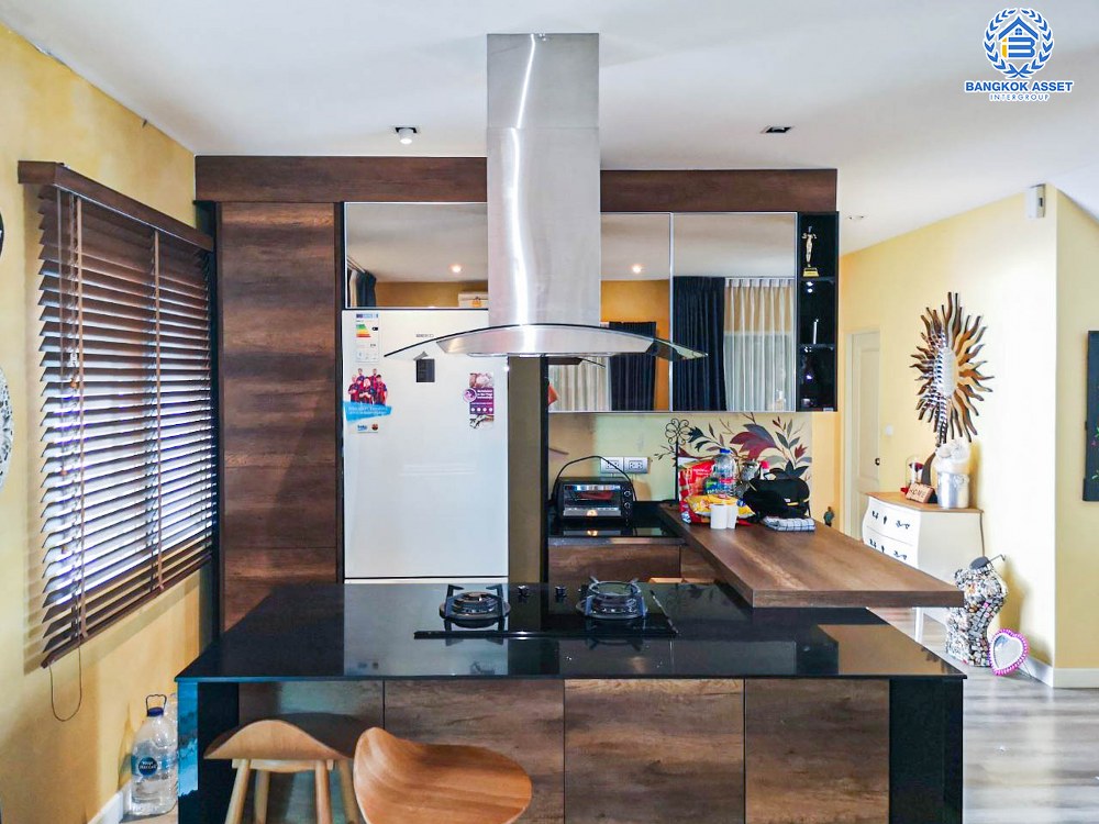 *****บ้านเดี่ยวมือสอง โครงการ ไลฟ์บางกอกบูเลอวาร์ด รังสิต หลังมุม เนื้อที่ 52.10 ตร.ว. ฟังก์ชัน 3 ห้องนอน 2 ห้องน้ำ 2 ที่จอดรถ บ้านดีไซน์สวย สภาพเหมือนใหม่ บนทำเลเดินสะดวก เชื่อมต่อถนนรังสิต-นครนายก ถนนกาญจนาภิเษกวงแหวนรอบนอก  ใกล้รถไฟฟ้าสายสีแดง "สถานีรังสิต" จองเลย!