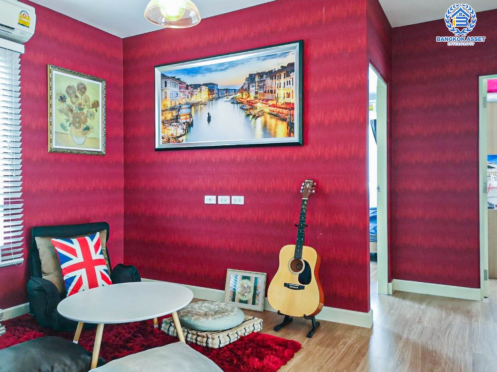 *****บ้านเดี่ยวมือสอง โครงการ ไลฟ์บางกอกบูเลอวาร์ด รังสิต หลังมุม เนื้อที่ 52.10 ตร.ว. ฟังก์ชัน 3 ห้องนอน 2 ห้องน้ำ 2 ที่จอดรถ บ้านดีไซน์สวย สภาพเหมือนใหม่ บนทำเลเดินสะดวก เชื่อมต่อถนนรังสิต-นครนายก ถนนกาญจนาภิเษกวงแหวนรอบนอก  ใกล้รถไฟฟ้าสายสีแดง "สถานีรังสิต" จองเลย!