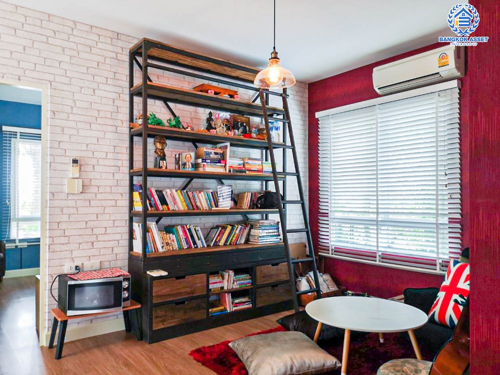 *****บ้านเดี่ยวมือสอง โครงการ ไลฟ์บางกอกบูเลอวาร์ด รังสิต หลังมุม เนื้อที่ 52.10 ตร.ว. ฟังก์ชัน 3 ห้องนอน 2 ห้องน้ำ 2 ที่จอดรถ บ้านดีไซน์สวย สภาพเหมือนใหม่ บนทำเลเดินสะดวก เชื่อมต่อถนนรังสิต-นครนายก ถนนกาญจนาภิเษกวงแหวนรอบนอก  ใกล้รถไฟฟ้าสายสีแดง "สถานีรังสิต" จองเลย!