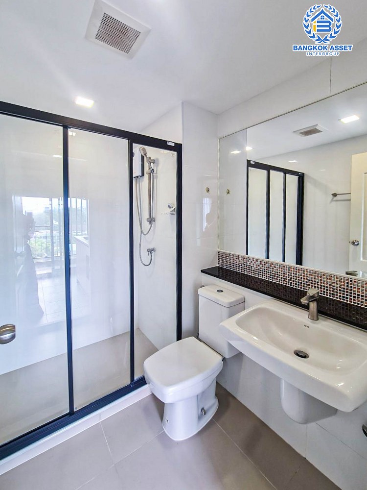 *****คอนโดมิเนียมมือสองกรุงเทพมหานคร โครงการ เดอะวันพลัสแกรนด์ รามคำแหง เนื้อที่กว้าง 28.25 ตร.ม. ฟังก์ชัน 1 ห้องนอน 1 ห้องน้ำ 1 ที่จอดรถ คอนโดใหม่ ไม่เคยอาศัย บนทำเลใกล้สนามบินสุวรรณภูมิ และรถไฟฟ้าสายสีส้ม และสายสีเหลืองที่จะเสร็จในอนาคต และจุดขึ้นทางด่วน "พระราม9"