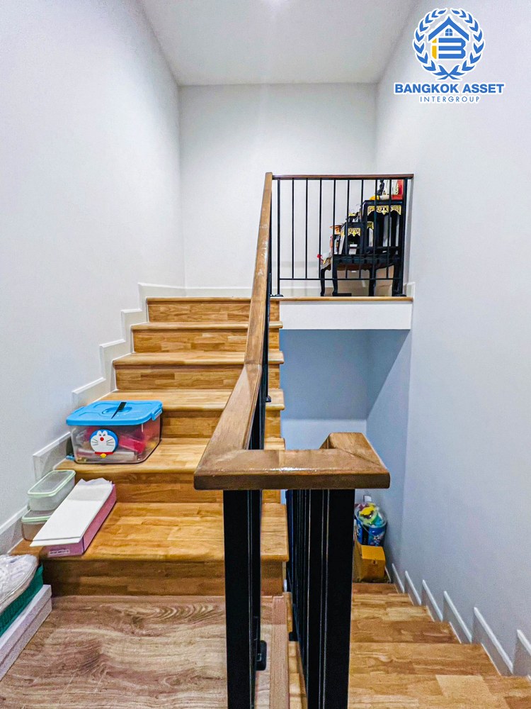 *****ทาวน์เฮ้าส์มือสอง โครงการ เวิร์ฟ เพชรเกษม81 เนื้อที่ 29.20 ตร.ว. ฟังก์ชัน 4 ห้องนอน 3 ห้องน้ำ 2 ที่จอดรถ แถมฟรี! เครื่องปรับอากาศ พร้อม Digital Door Lock บนทำเลเดินทางสะดวก เชื่อมต่อถนนเพชรเกษม ถนนพุทธิสาคร ใกล้รถไฟฟ้าสายสีสีน้ำเงิน(ส่วนต่อขยาย) "สถานีพุทธมณฑลสาย4"