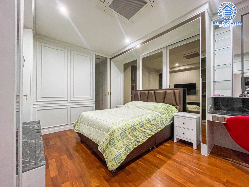 *****บ้านเดี่ยวมือสอง โครงการ เดอะแกรนด์ ปิ่นเกล้า หลังมุม เนื้อที่ 130.40 ตร.ว. ฟังก์ชัน 5 ห้องนอน 6 ห้องน้ำ 2 ที่จอดรถ ภายในสภาพดีเยี่ยม พร้อมเข้าอยู่ การเดินทางสะดวก เชื่อมต่อถนนปิ่นเกล้า-บรมราชชนนี ถนนพุทธมาธมณฑลสาย4 เติมเต็มไลฟ์สไตล์ให้มากขึ้นด้วยทำเลใกล้เซ็นทรัลปิ่นเกล้า