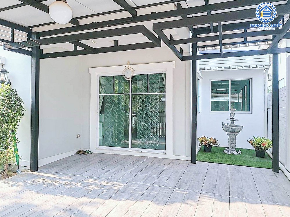 *****บ้านแฝดมือสองปทุมธานี โครงการ โมดิวิลล่า รังสิต-คลอง7 หลังมุม! เนื้อที่กว้างเกือบ 39 ตร.ว. ฟังก์ชัน 3 ห้องนอน 2 ห้องน้ำ 2 ที่จอดรถ บ้านสภาพดี พร้อมอยู่ บนทำเลเข้า-ออกเมืองสะดวก เชื่อมต่อถนนรังสิต-นครนายก, ถนนธัญบุรี ในราคาสุดคุ้ม!