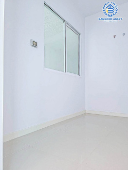 *****บ้านแฝดมือสองปทุมธานี โครงการ โมดิวิลล่า รังสิต-คลอง7 หลังมุม! เนื้อที่กว้างเกือบ 39 ตร.ว. ฟังก์ชัน 3 ห้องนอน 2 ห้องน้ำ 2 ที่จอดรถ บ้านสภาพดี พร้อมอยู่ บนทำเลเข้า-ออกเมืองสะดวก เชื่อมต่อถนนรังสิต-นครนายก, ถนนธัญบุรี ในราคาสุดคุ้ม!