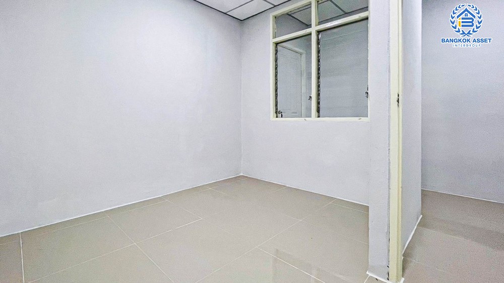 *****ทาวน์เฮ้าส์มือสองนนทบุรี หมู่บ้าน นันทิชา3 กาญจนาภิเษก เนื้อที่ 16 ตร.ว. ฟังก์ชัน 3 ห้องนอน 2 ห้องน้ำ 1 ที่จอดรถ บ้านสภาพสวย บนทำเลศักยภาพ เชื่อมต่อถนนกาญจนาภิเษก, ถนนบ้านกล้วย-ไทรน้อย, ถนนชัยพฤกษ์ ใกล้รถไฟฟ้าสายสีม่วง "สถานีคลองบางไผ่" จองด่วน!