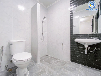 *****ทาวน์เฮ้าส์มือสองนนทบุรี โครงการ บุศรินทร์ กาญจนาภิเษก เนื้อที่กว้าง 20.6 ตร.ว. ฟังก์ชัน 3 ห้องนอน 2 ห้องน้ำ 1 ที่จอดรถ บ้านพร้อมอยู่ บนทำเลเดินทางสะดวก เชื่อมต่อถนนกาญจณาภิเษก ใกล้รถไฟฟ้าสายสีม่วง "สถานีคลองบางไผ่" และทางด่วน "ศรีรัช"