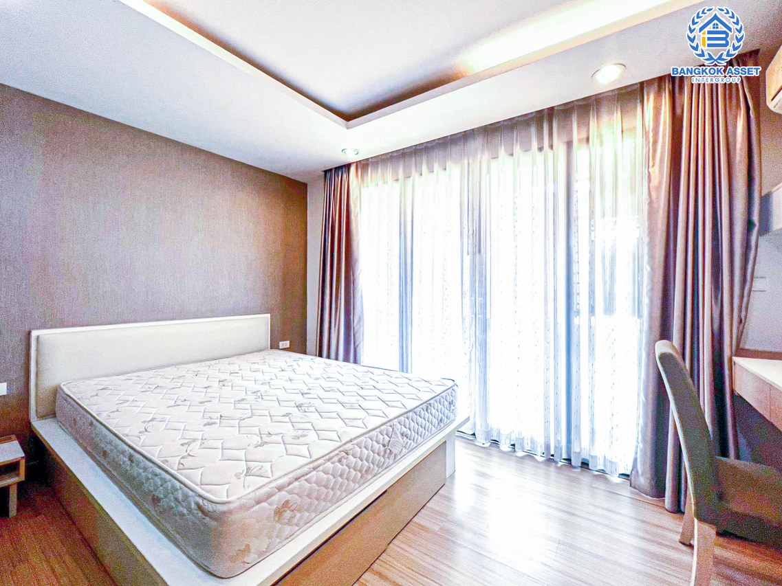 *****คอนโดมิเนียมมือสองนนทบุรี โครงการ 88 เดอะเทอร์มินอล  นครอินทร์ เนื้อที่กว้าง 30.24 ตร.ว. ฟังก์ชัน 1 ห้องนอน 1 ห้องน้ำ 1 ที่จอดรถ ห้องสภาพดี บนทำเลติดถนนนครอินทร์ ใกล้รถไฟฟ้าสายสีแดง "สถานีบางบำหรุ" เพียง 650 เมตรเท่านั้น แถมใกล้ทางด่วน "ศรีรัช" จองเลย!