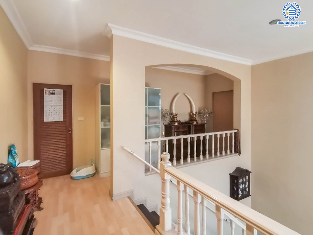 *****บ้านเดี่ยวมือสอง โครงการ เพอร์เฟคเพลส รัตนาธิเบศร์-ไทรม้า บ้านหลังใหญ่ พื้นที่กว่า 100 ตร.ว. ฟังก์ชัน 4 ห้องนอน 3 ห้องน้ำ 2 ที่จอดรถ พื้นที่ใช้สอยถึง 310 ตร.ม. แถมฟรี!! เครื่องปรับอากาศ ส่วนกลางโครงการครบครัน ที่สุดแห่งทำเลโซนเมืองเชื่อมสู่หลายเส้นทาง ใกล้รถไฟฟ้า "สถานีบางรักน้อยท่าอิฐ" และทางด่วน "ศรีรัช"