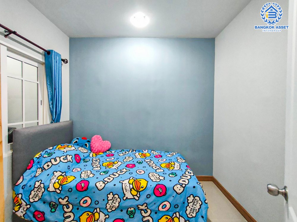 ทาวน์เฮ้าส์มือสอง โครงการ โกลเด้นทาวน์2 ปิ่นเกล้า-จรัญสนิทวงศ์ เนื้อที่ 16.70 ตร.ว. ฟังก์ชัน 3 ห้องนอน 2 ห้องน้ำ 1 ที่จอดรถ แถมฟรี! เครื่องปรับอากาศ หน้าบ้านกว้าง บบรยากาศเป็นส่วนตัวพร้อมเข้าอยู่ โครงการตั้งบนทำเลเดินทางสะดวก เชื่อมต่อถนนบรมราชนนี ถนนวงศ์สว่าง