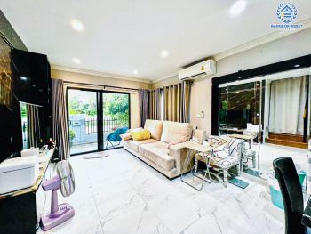 *****บ้านแฝดมือสอง โครงการ เวนิวโฟลว์ พระราม5 พร้อมอยู่ เนื้อที่ 38.80 ตร.ว. ฟังก์ชัน 3 ห้องนอน 3 ห้องน้ำ จอดรถได้ 2 คัน บนทำเลแห่งการเดินทาง เชื่อมถนนนครอินทร์ ใกล้โครงการรถไฟฟ้าสายสีม่วง "สถานีแยกติวานนท์" และจุดขึ้นทางด่วน "งามวงศ์วาน"