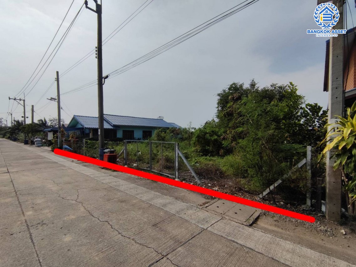 *****ที่ดินเปล่าทำเลนนทบุรี ที่ดินเปล่า ไทรน้อย บางกรวย-ไทรน้อย เนื้อที่กว้างถึง 114 ตร.ว. (หน้ากว้าง 10 เมตร) เหมาะแก่การสร้างเป็นที่อยู่อาศัย! ในราคาสุดคุ้ม สามารถเข้า-ออกได้หลายเส้นทาง เดินทางเข้าเมืองอย่างง่ายดาย เชื่อมต่อ ถนนกาญจนาภิเษก, ถนนบ้านกล้วย-ไทรน้อย จองเลย